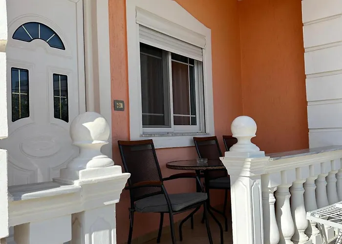 Nicolaos Villa Ksamil