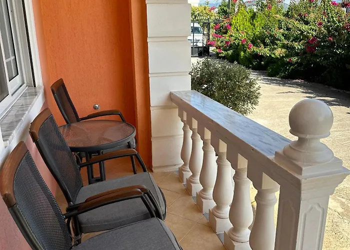 Nicolaos Villa Ksamil